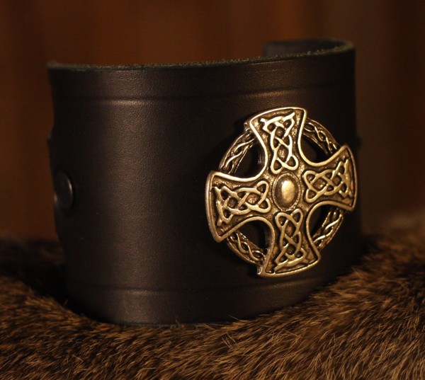 Leather Wrist Cuff Celtic Cross Black 6cm order online with larp