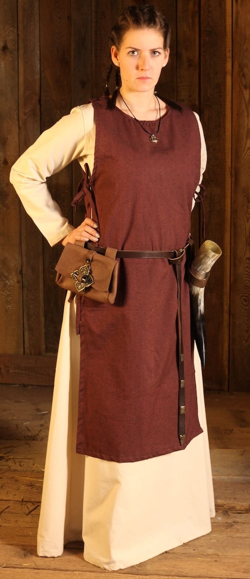 Medieval dresses: Large selection of medieval dresses