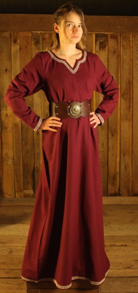 Burgundy Viking Dress Brigida w/ Hand Embroidery order online with  larp-fashion.co.uk