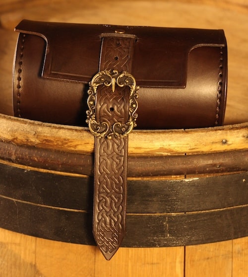 Barrel pouches, clasps and other special forms for the belt