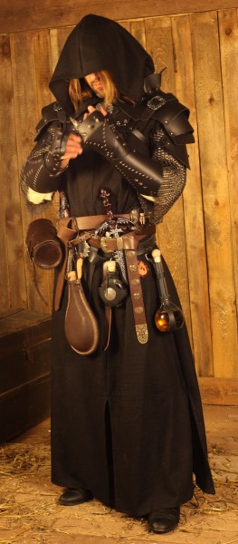 Costume Warlock order online with larp-fashion.co.uk