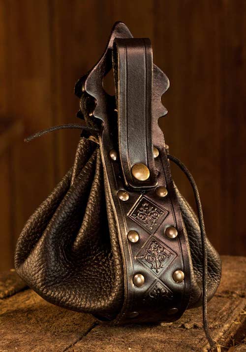 Barrel pouches, clasps and other special forms for the belt