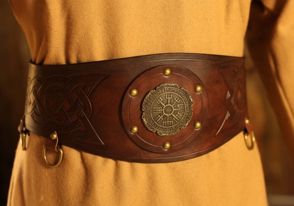 Viking Broad Belt Halfdan 15cm order online with larp-fashion.co.uk