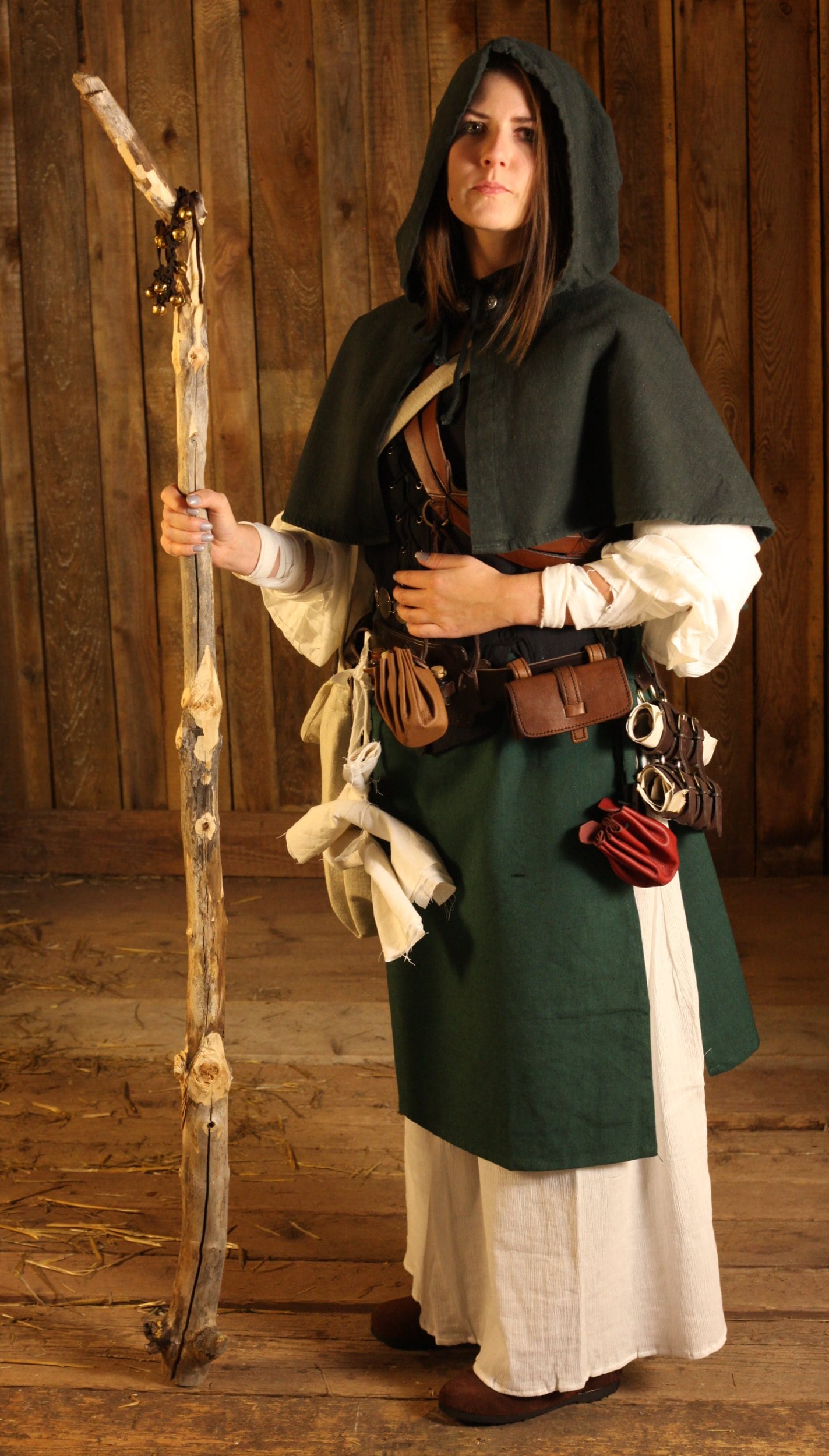 Mittelalter Kleid für Frauen mit Gürtel - Die Heilerin in grün und beige