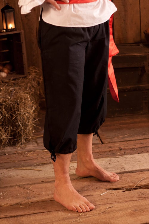 Pantalons médiévaux comme vêtements pour hommes et femmes