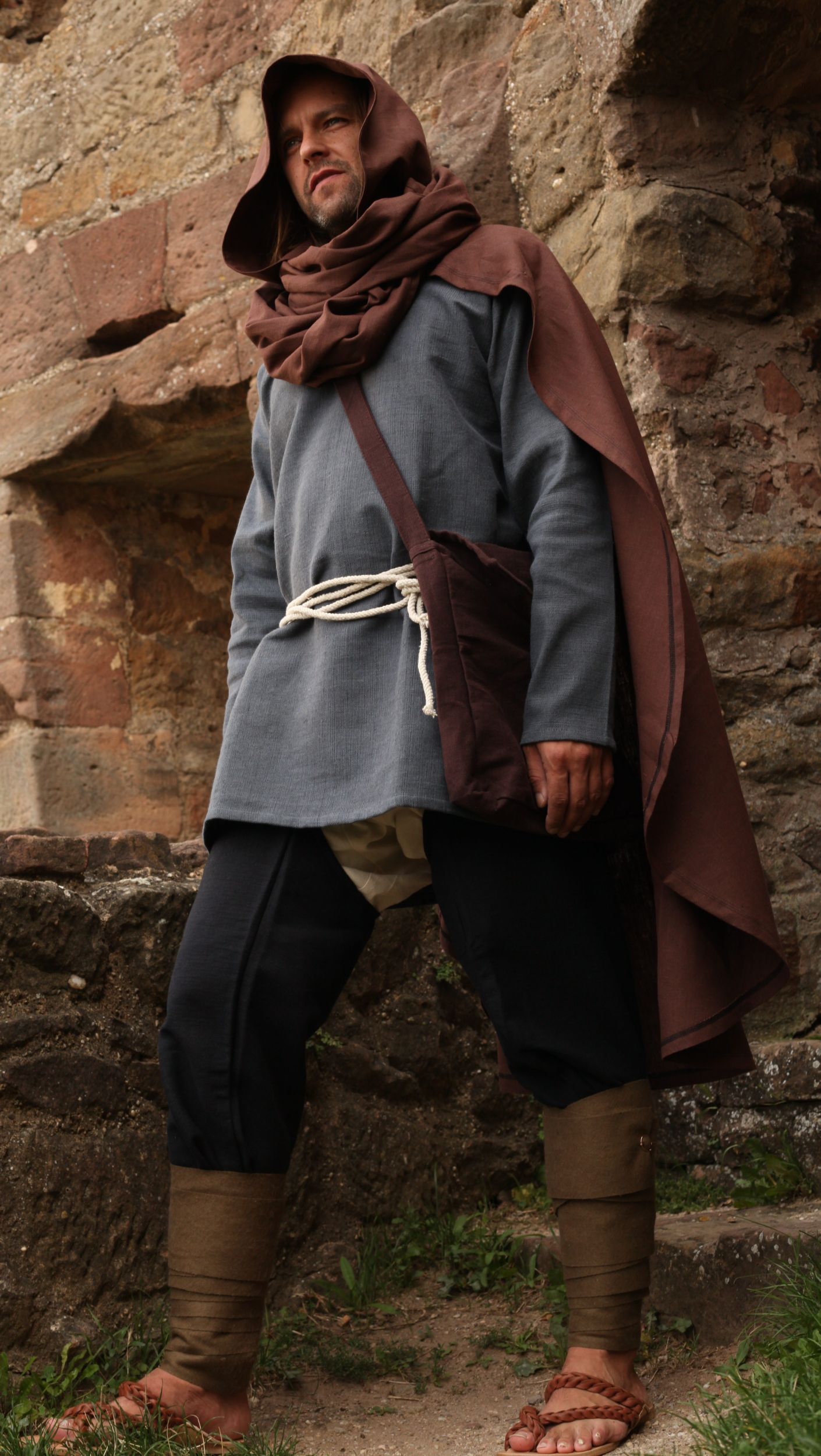 LARP Linen Cloak with Scarf order online with larp-fashion.co.uk